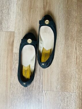 Michael Kors Women Slip On Flats Size 6.5 to 7